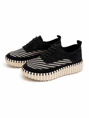 bernie mev. TZ Rin Black and White Platform Sneakers, Size 39